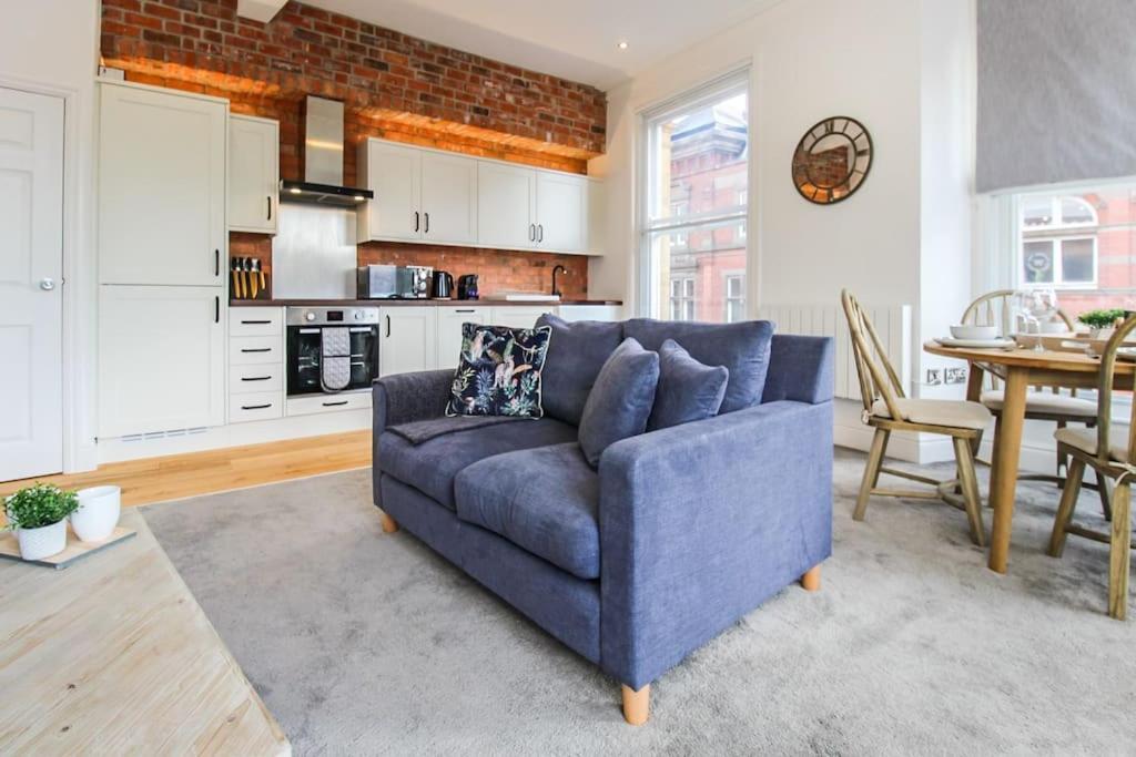 Spacious City Centre Lace Market Apartment 诺丁汉 外观 照片